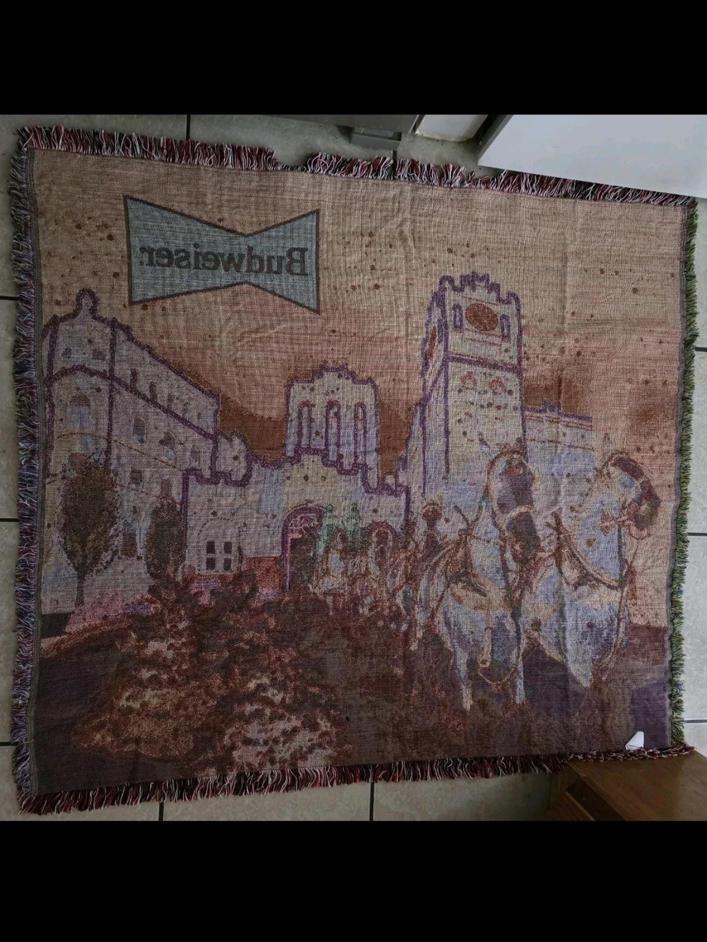 Budweiser Clydesdales Woven Tapestry Throw Blanket – Clydesdale Holiday Brewery - Picture 4 of 4